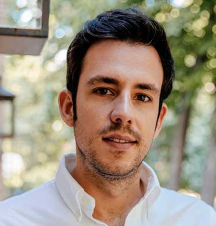 Adri&aacute;n Heredia